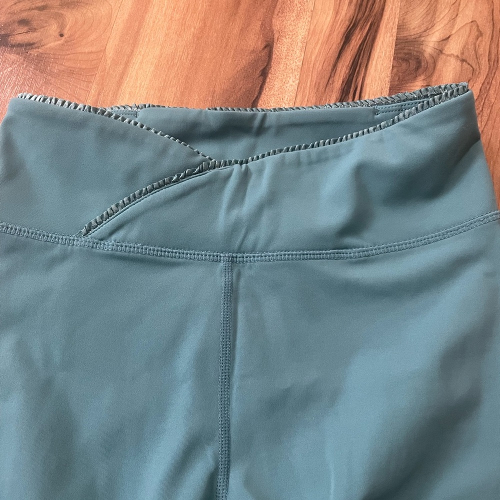 FP Movement by Free People Genesis Scallop Leggings Sz XS - Picture 6 of 6